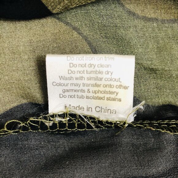 Miss Moda Camo Skull Women’s Size Medium Top - Picture 6 of 8